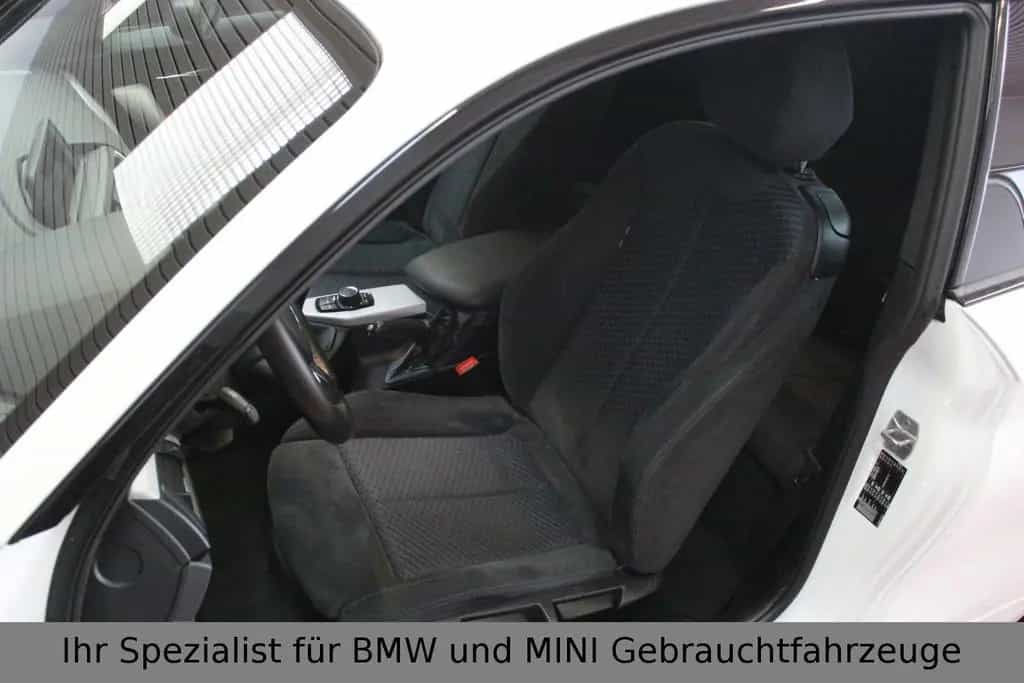 BMW 1 Series 118i M-PAKET*Alcantara*Scheckheft 11/2016-photo-11