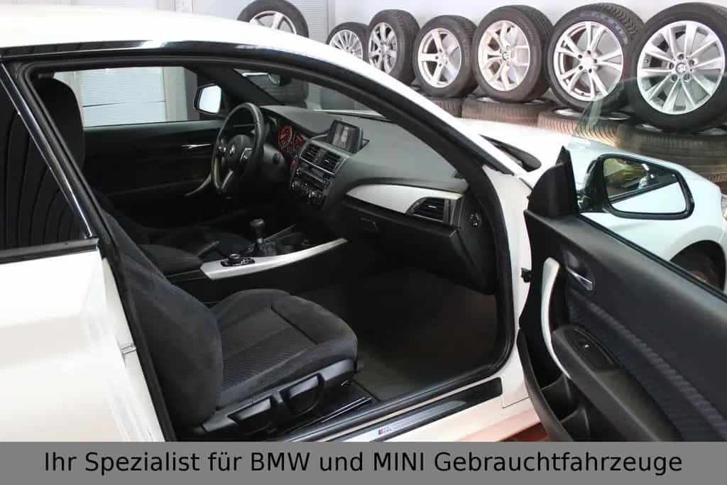 BMW 1 Series 118i M-PAKET*Alcantara*Scheckheft 11/2016-photo-12