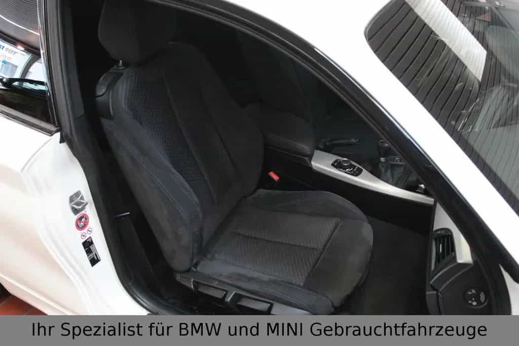 BMW 1 Series 118i M-PAKET*Alcantara*Scheckheft 11/2016-photo-14