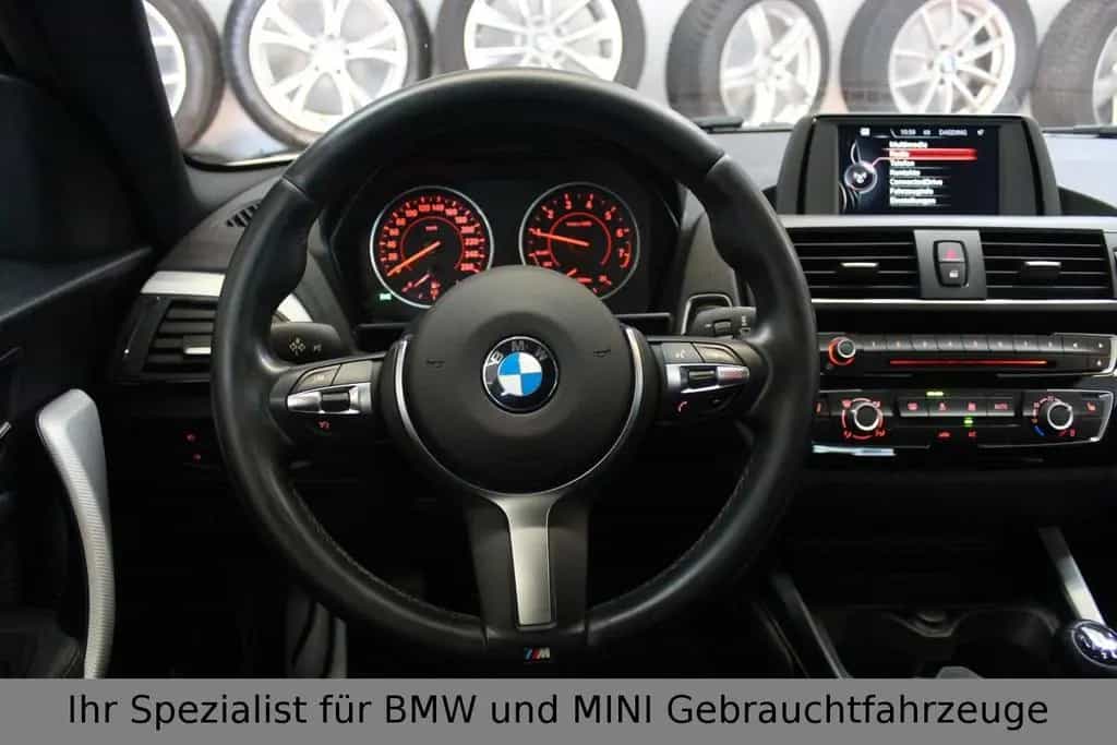 BMW 1 Series 118i M-PAKET*Alcantara*Scheckheft 11/2016-photo-18