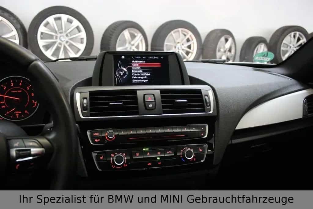 BMW 1 Series 118i M-PAKET*Alcantara*Scheckheft 11/2016-photo-20