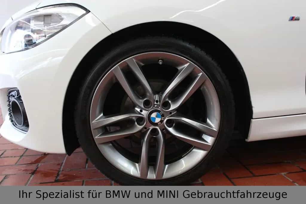 BMW 1 Series 118i M-PAKET*Alcantara*Scheckheft 11/2016-photo-3