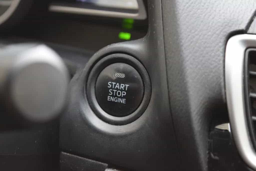 Mazda 3 Lim. 2.2D~Center-Line~Automatik~Navi~SH~2.Hd 09/2015-photo-17