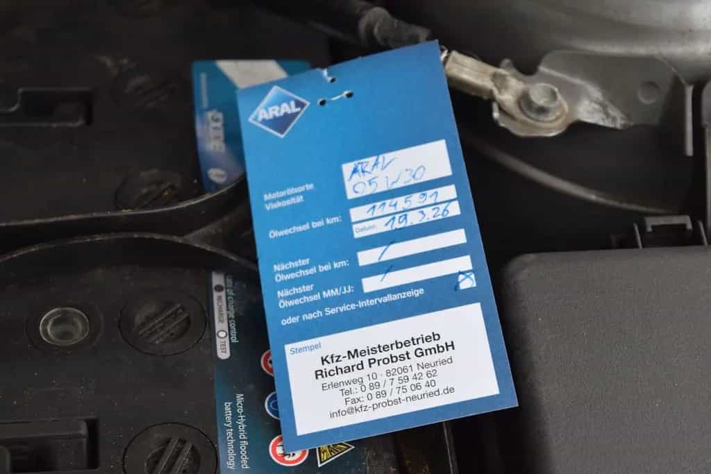 Mazda 3 Lim. 2.2D~Center-Line~Automatik~Navi~SH~2.Hd 09/2015-photo-5
