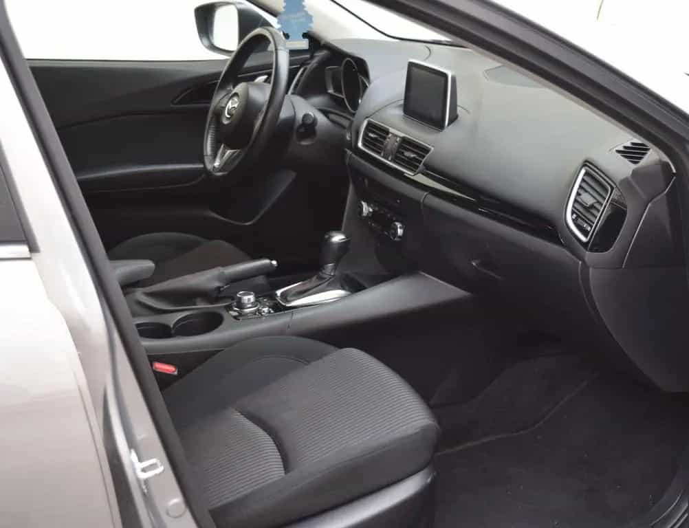 Mazda 3 Lim. 2.2D~Center-Line~Automatik~Navi~SH~2.Hd 09/2015-photo-6