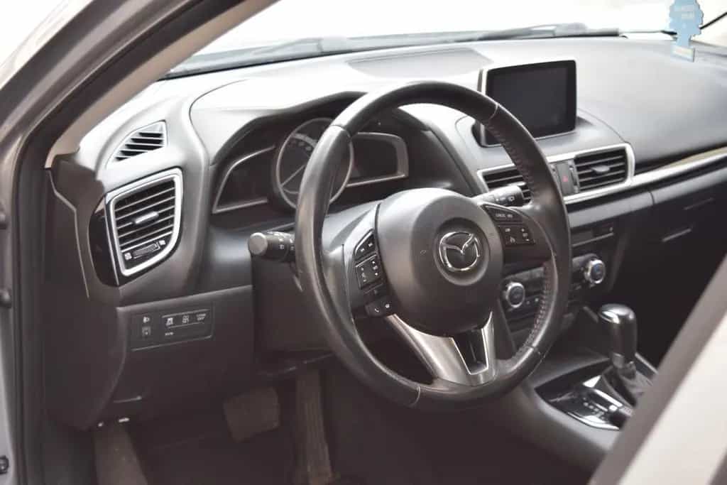Mazda 3 Lim. 2.2D~Center-Line~Automatik~Navi~SH~2.Hd 09/2015-photo-8