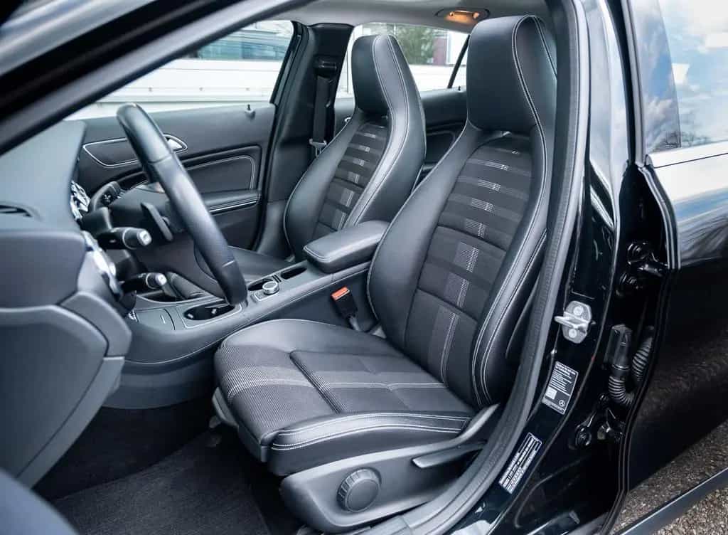 Mercedes-Benz GLA-Class 250 4Matic *LED *Pano *Keyless 10/2019-photo-16