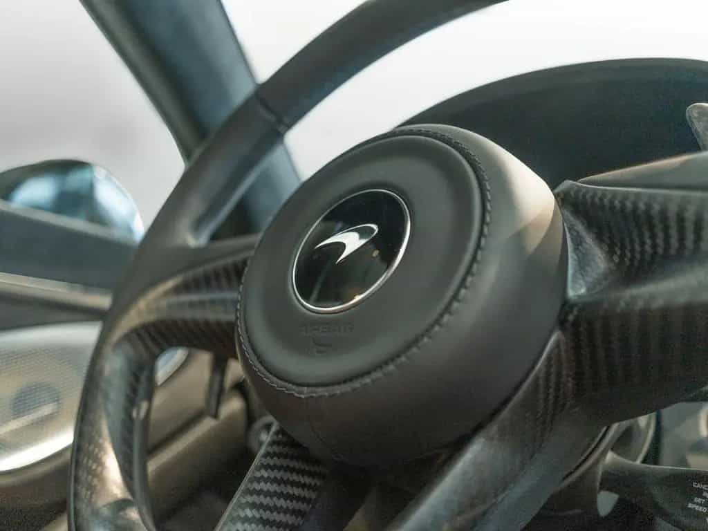 McLaren GTS MSO | B&W | Pano | Carbon | Sports Exhaust 01/2026-photo-21
