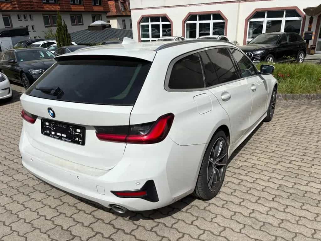 BMW 320 d xDrive Sport Line*HiFi*18*ACC*LED*Leder* 08/2020-photo-4