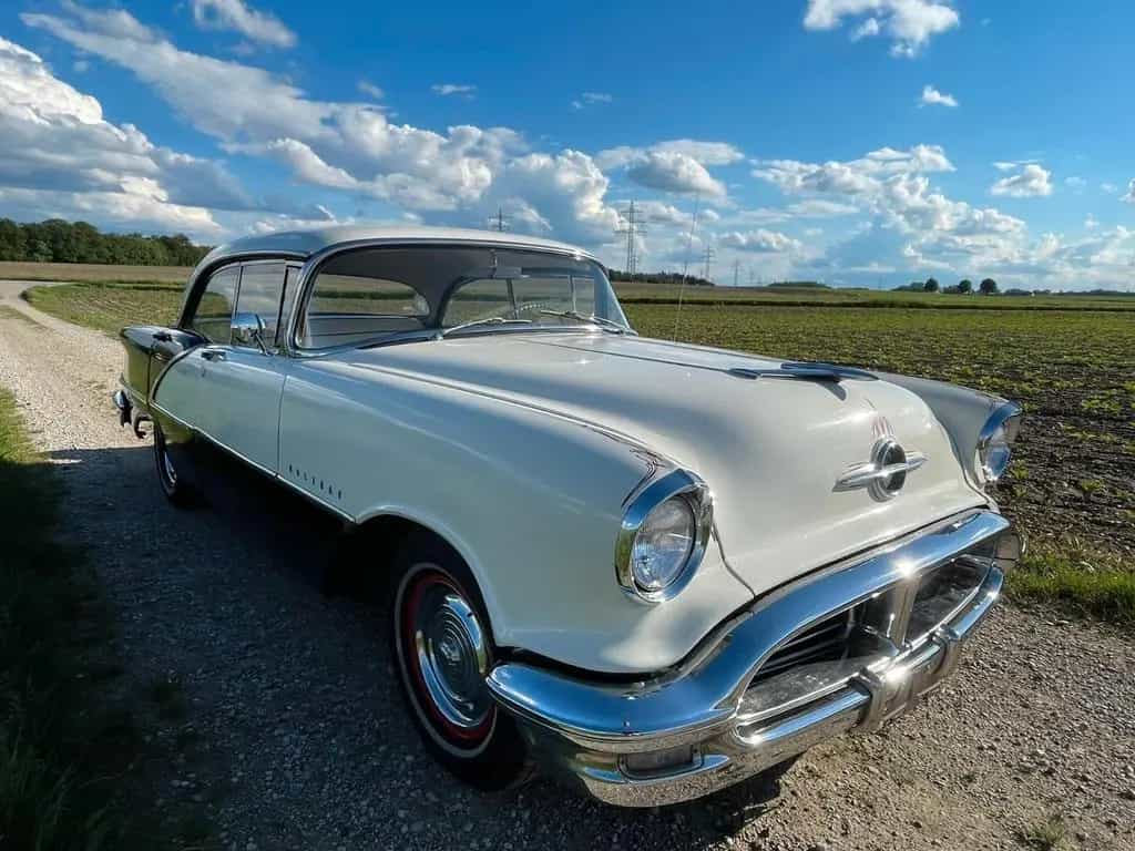 Oldsmobile Other 88 Holiday Coupé 4-Door (1956) 07/1956-photo-8