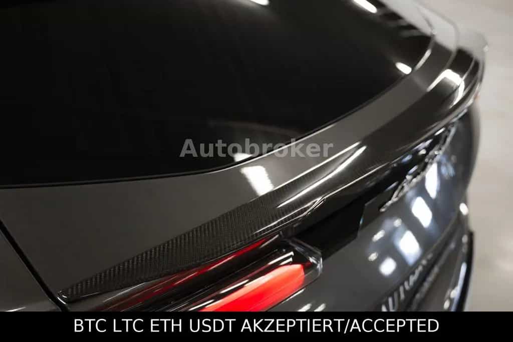 Lamborghini Urus Vision|Pano|22"|AHK|Garantie 02/2021-photo-11