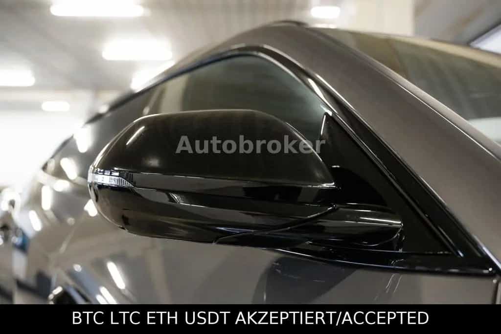 Lamborghini Urus Vision|Pano|22"|AHK|Garantie 02/2021-photo-13