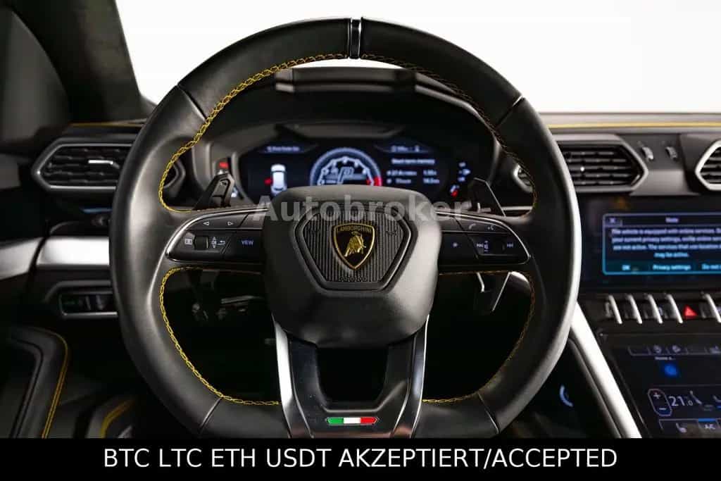 Lamborghini Urus Vision|Pano|22"|AHK|Garantie 02/2021-photo-18