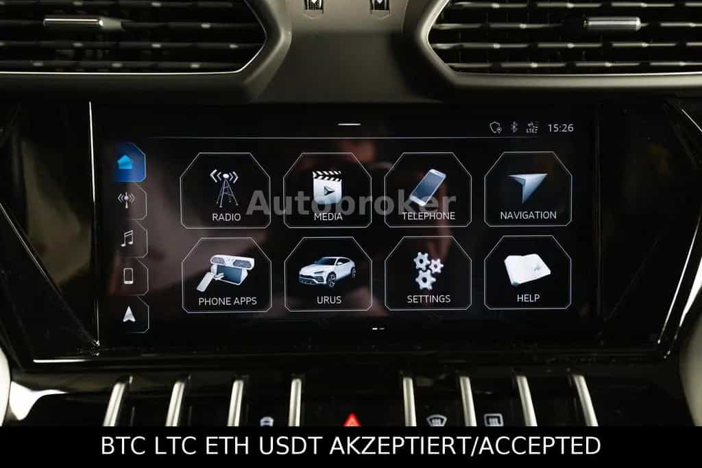 Lamborghini Urus Vision|Pano|22"|AHK|Garantie 02/2021-photo-21