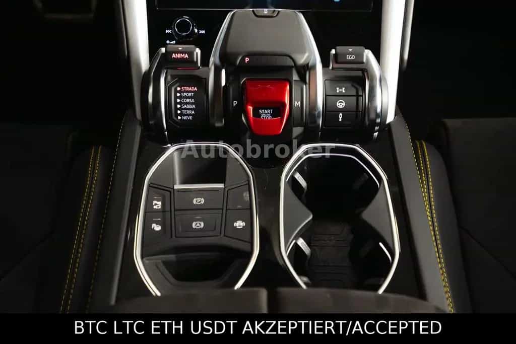 Lamborghini Urus Vision|Pano|22"|AHK|Garantie 02/2021-photo-26