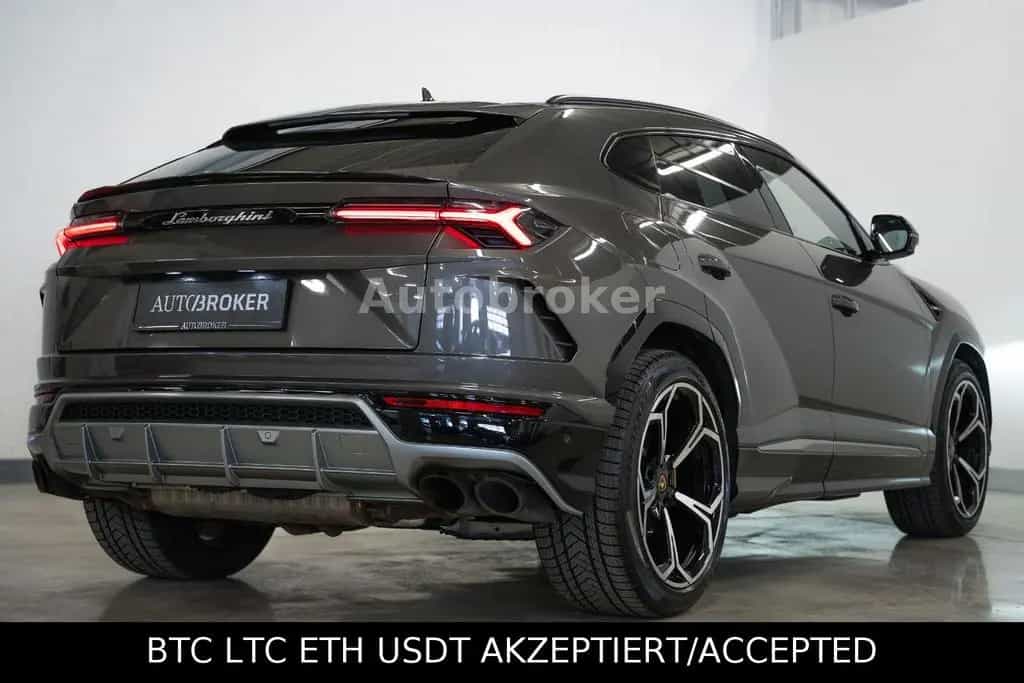 Lamborghini Urus Vision|Pano|22"|AHK|Garantie 02/2021-photo-4