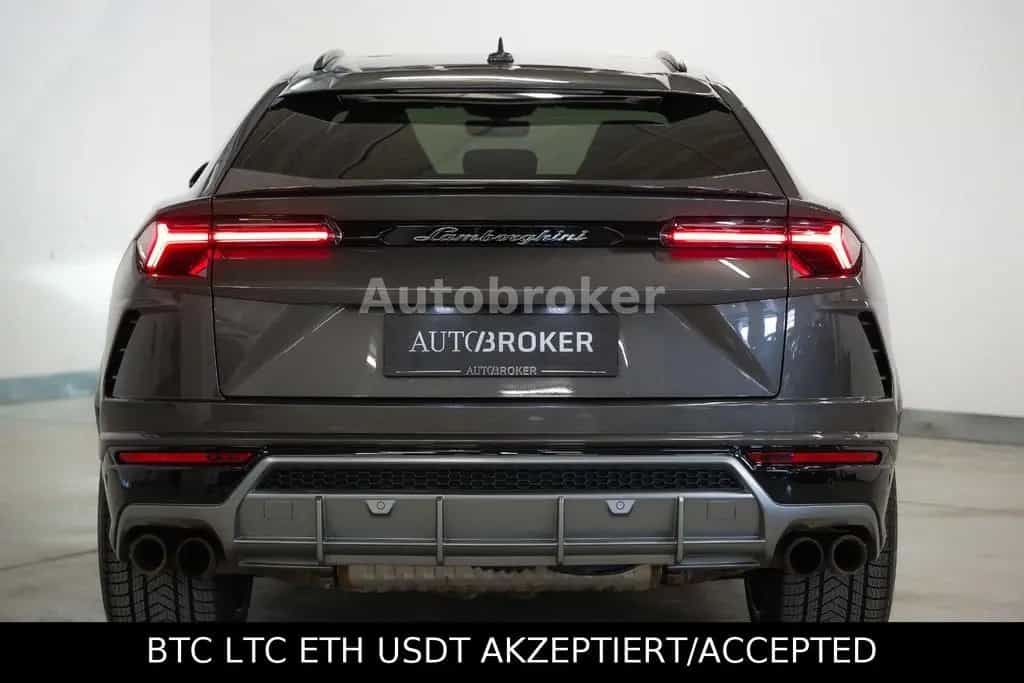 Lamborghini Urus Vision|Pano|22"|AHK|Garantie 02/2021-photo-5