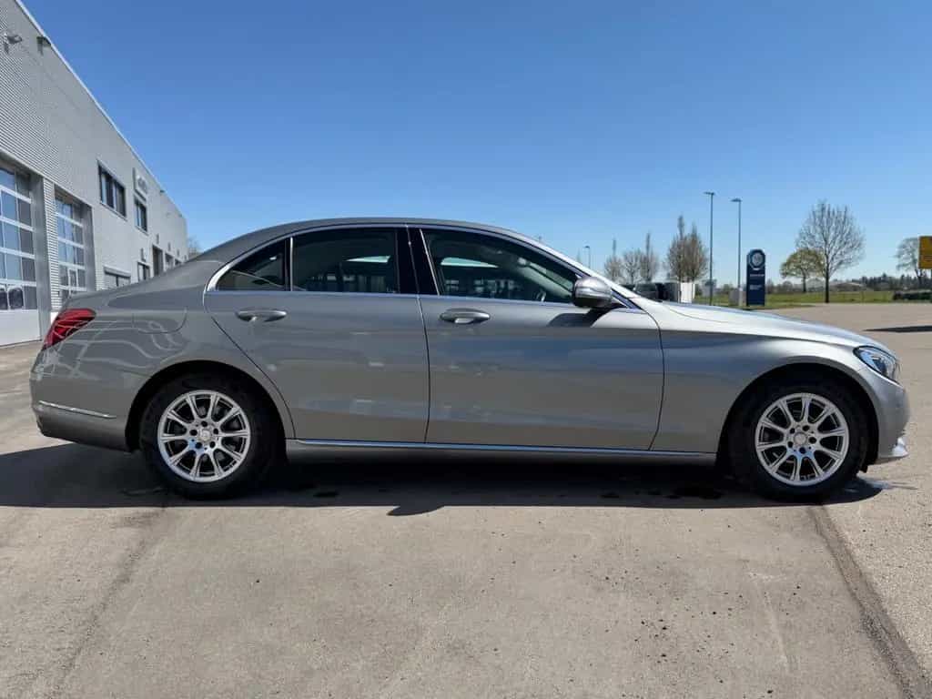Mercedes-Benz MB C200 Avantgarde,56.314 km,LED,Navi,AHK,8-Fach 04/2015-photo-6