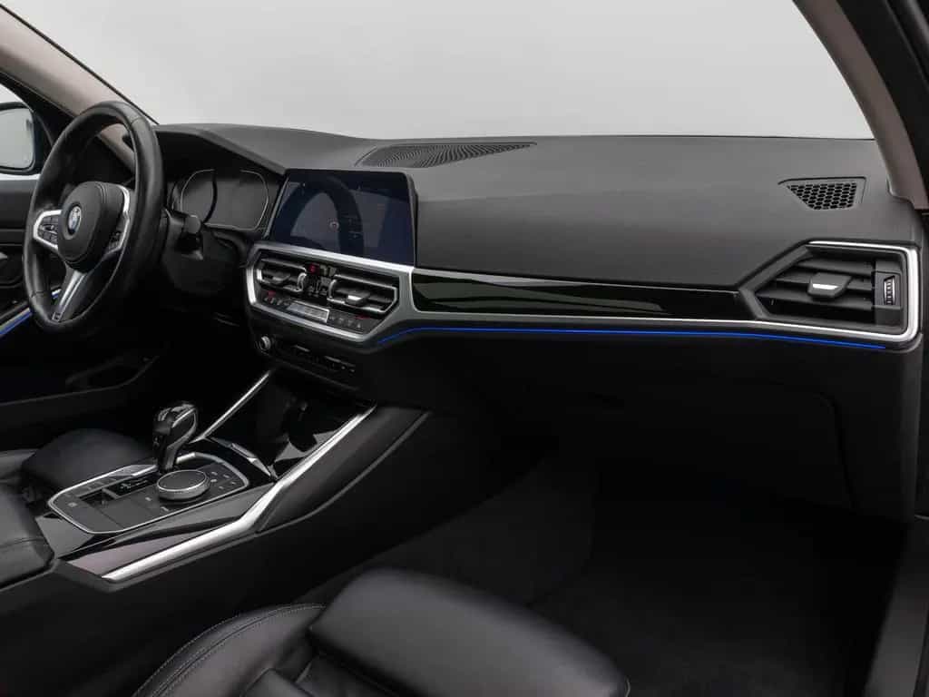 BMW 3 Series 320d  Sport Line Panorama HUD DAB Lordos LED PDC 12/2020-photo-23