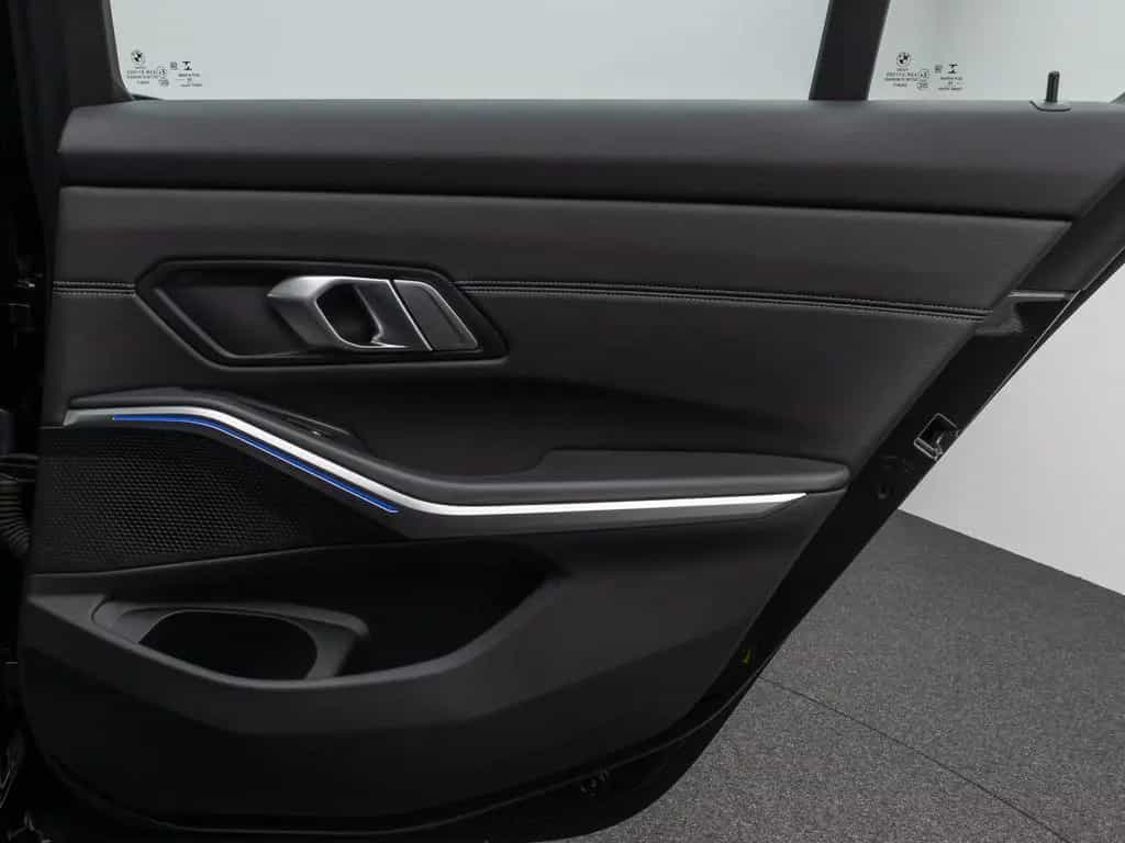 BMW 3 Series 320d  Sport Line Panorama HUD DAB Lordos LED PDC 12/2020-photo-33