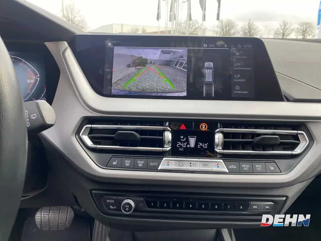 BMW 1 Series 118 i AT Advantage ACC Parkpaket Kamera Navi 11/2023-photo-11
