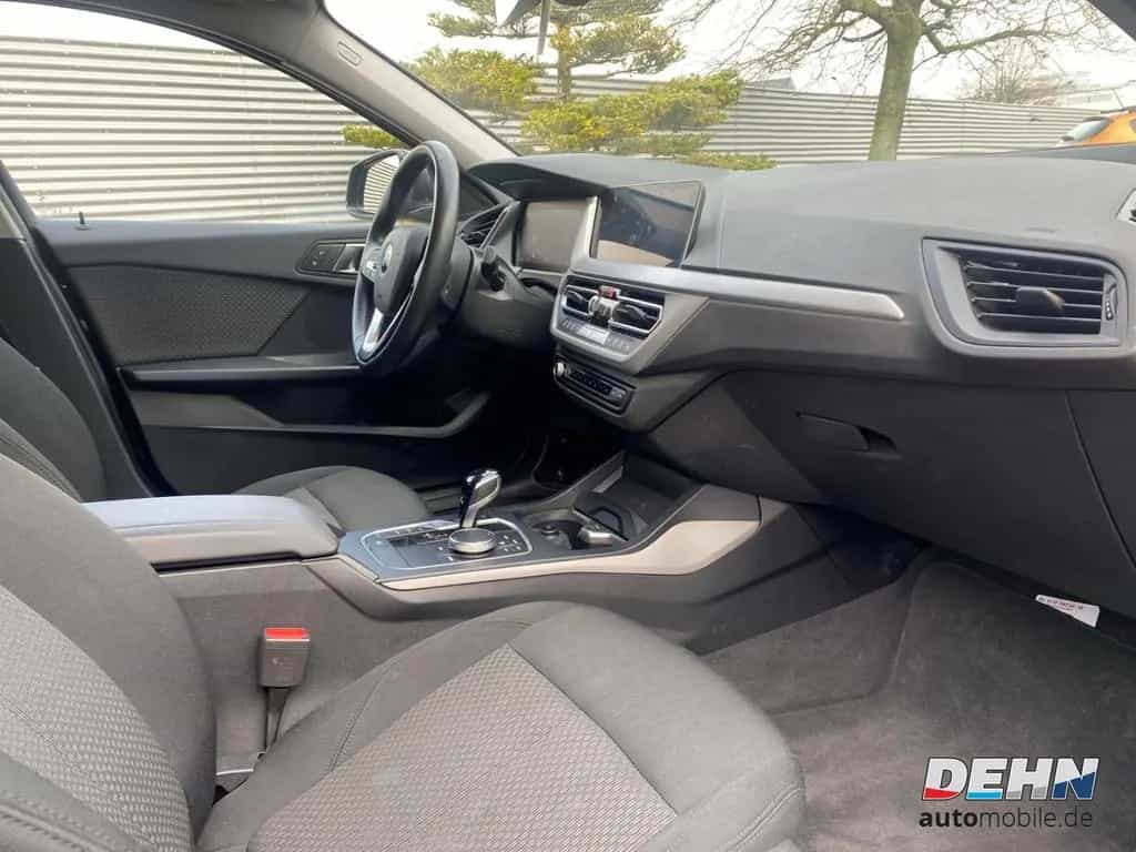 BMW 1 Series 118 i AT Advantage ACC Parkpaket Kamera Navi 11/2023-photo-12