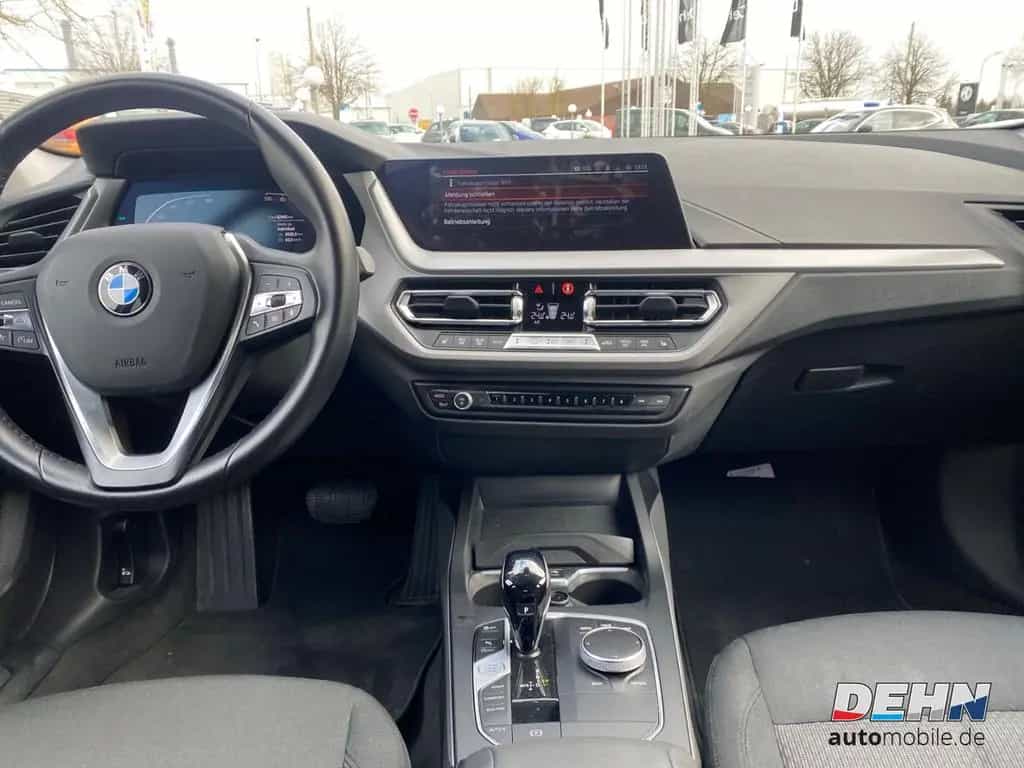 BMW 1 Series 118 i AT Advantage ACC Parkpaket Kamera Navi 11/2023-photo-7