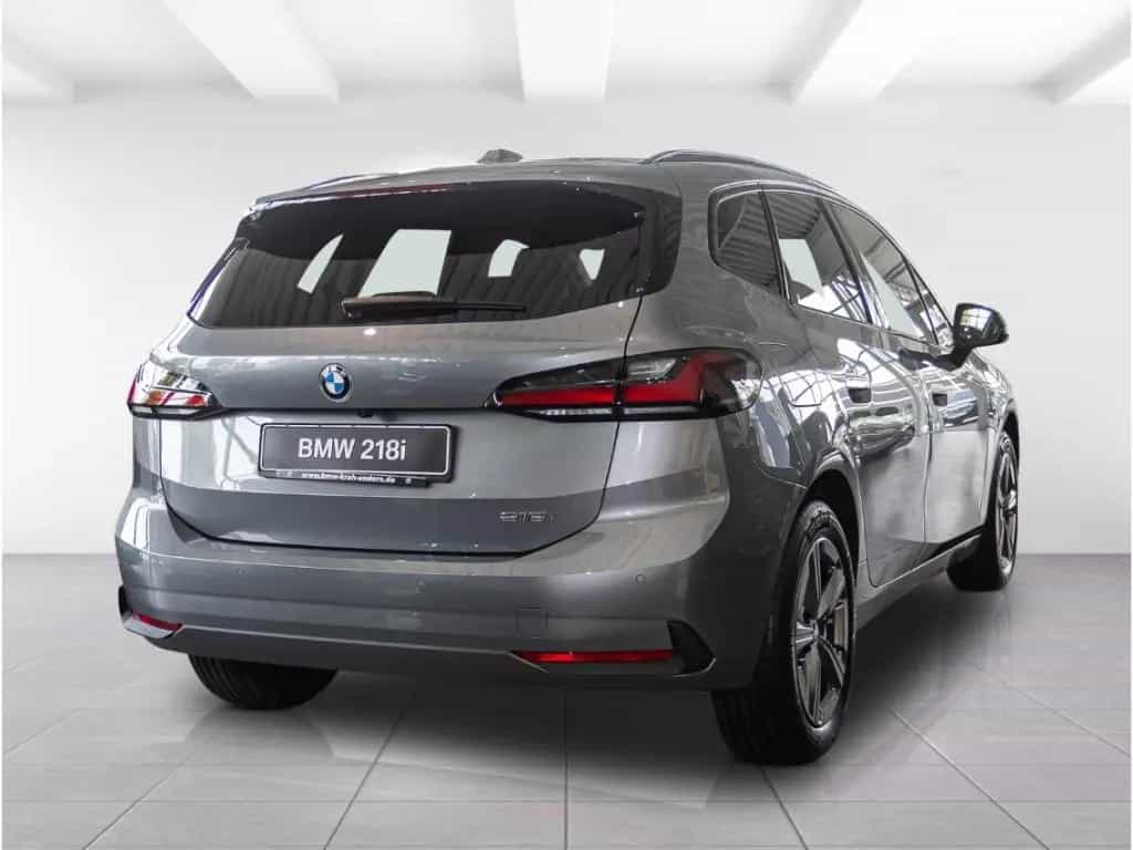 BMW 2 Series 218 i+Navi+DAB+Leder+RFK+Sportsitze+SHZ+PDCv+h null-photo-2