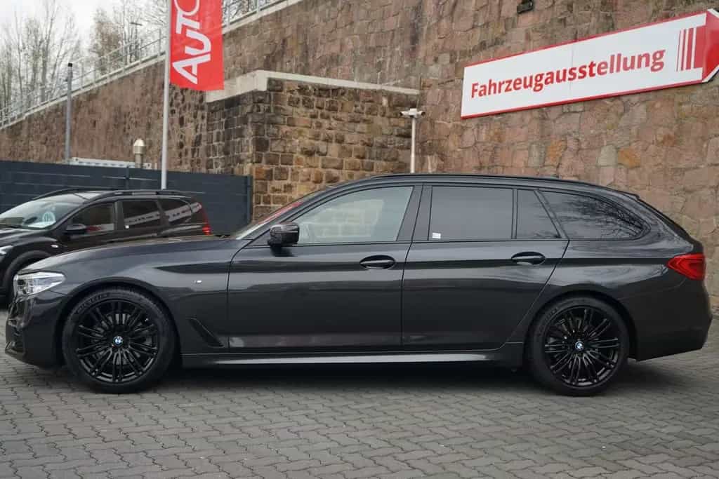 BMW 5 Series 520i M Sport DKG LED Navi Tempomat HarmanKardon 08/2019-photo-2