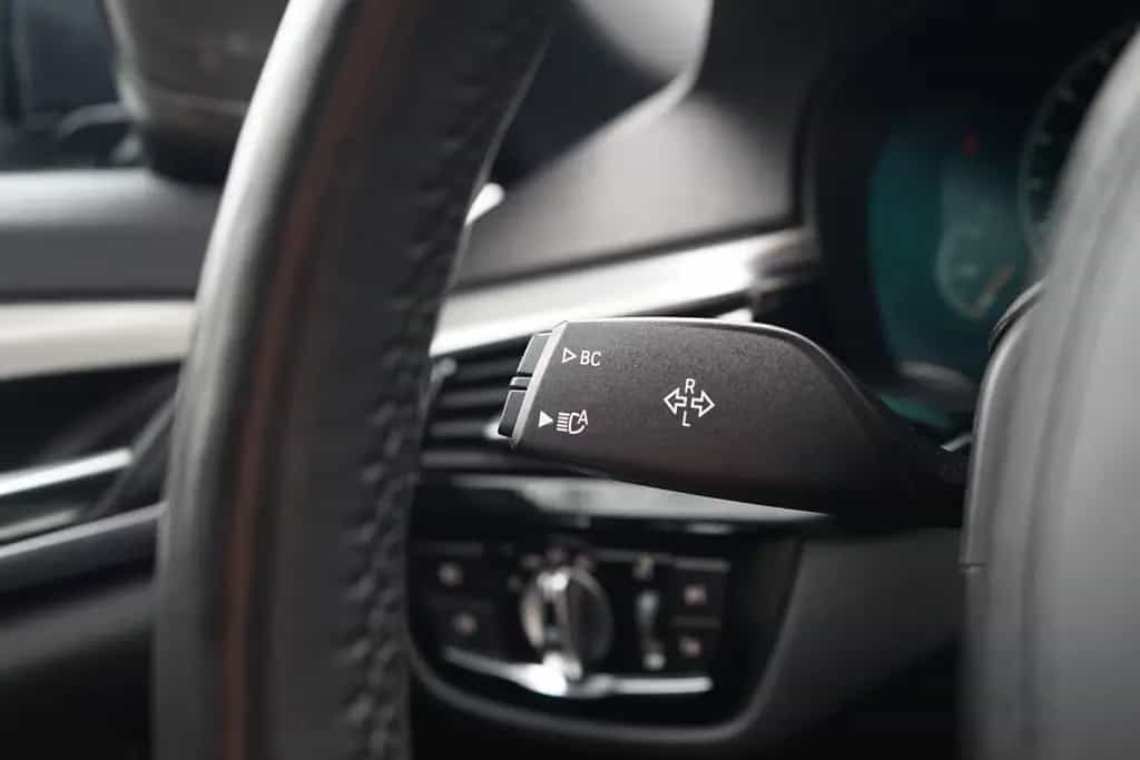 BMW 5 Series 520i M Sport DKG LED Navi Tempomat HarmanKardon 08/2019-photo-23
