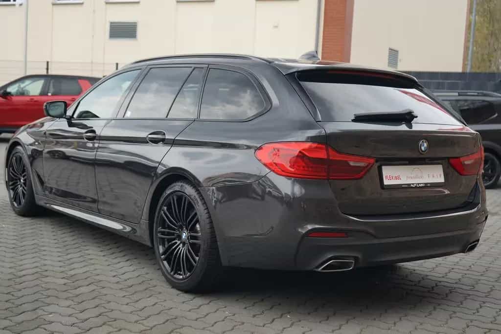 BMW 5 Series 520i M Sport DKG LED Navi Tempomat HarmanKardon 08/2019-photo-3
