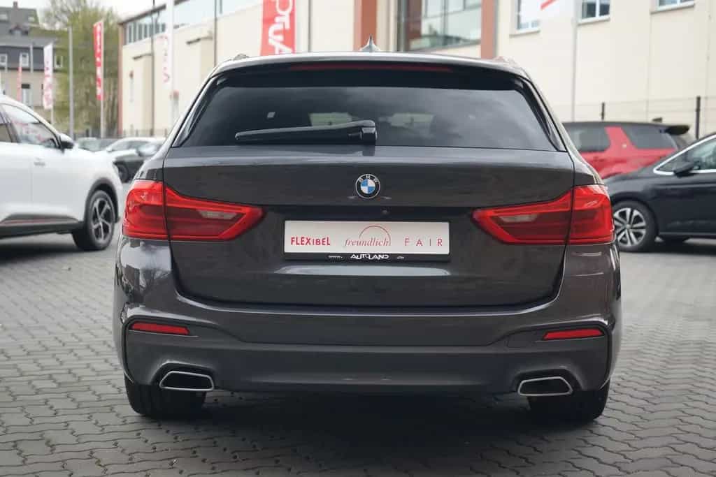 BMW 5 Series 520i M Sport DKG LED Navi Tempomat HarmanKardon 08/2019-photo-4
