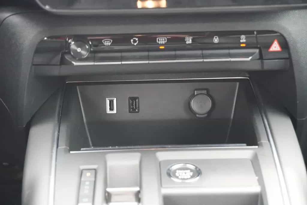 Citroën C5 Aircross 145 1.2M-Hybrid LED Navi Tempomat 03/2025-photo-17