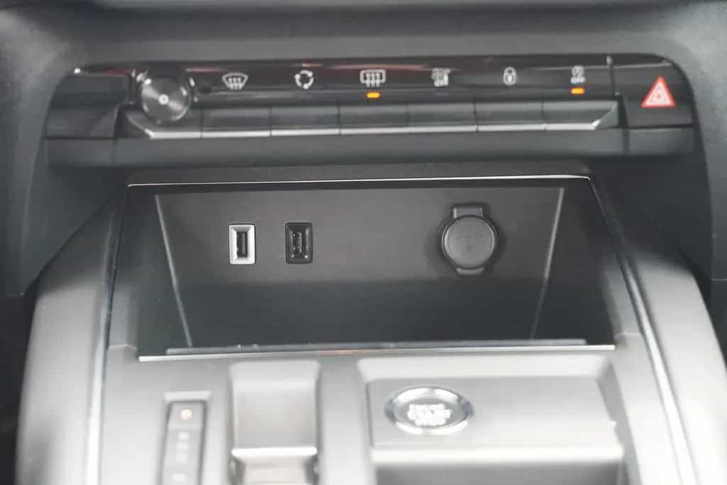 Citroën C5 Aircross 145 1.2M-Hybrid LED Navi Tempomat 03/2025-photo-18