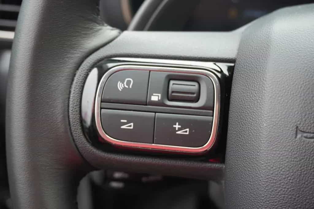 Citroën C5 Aircross 145 1.2M-Hybrid LED Navi Tempomat 03/2025-photo-28