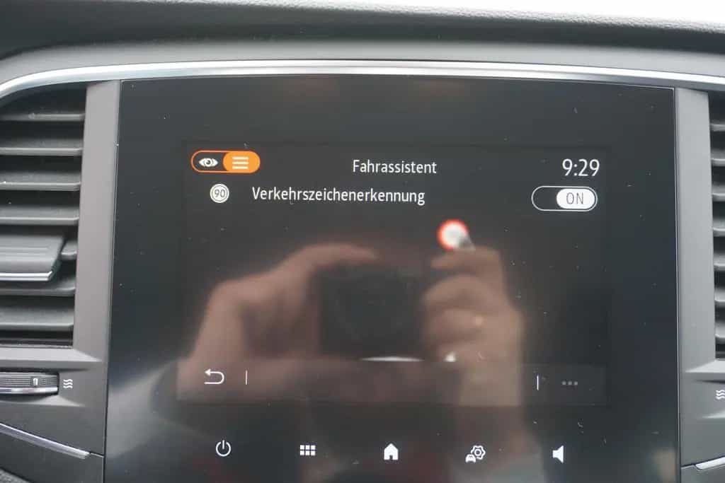 Renault Megane Grandtour 1.3 TCE Zen LED Android Apple 12/2020-photo-12