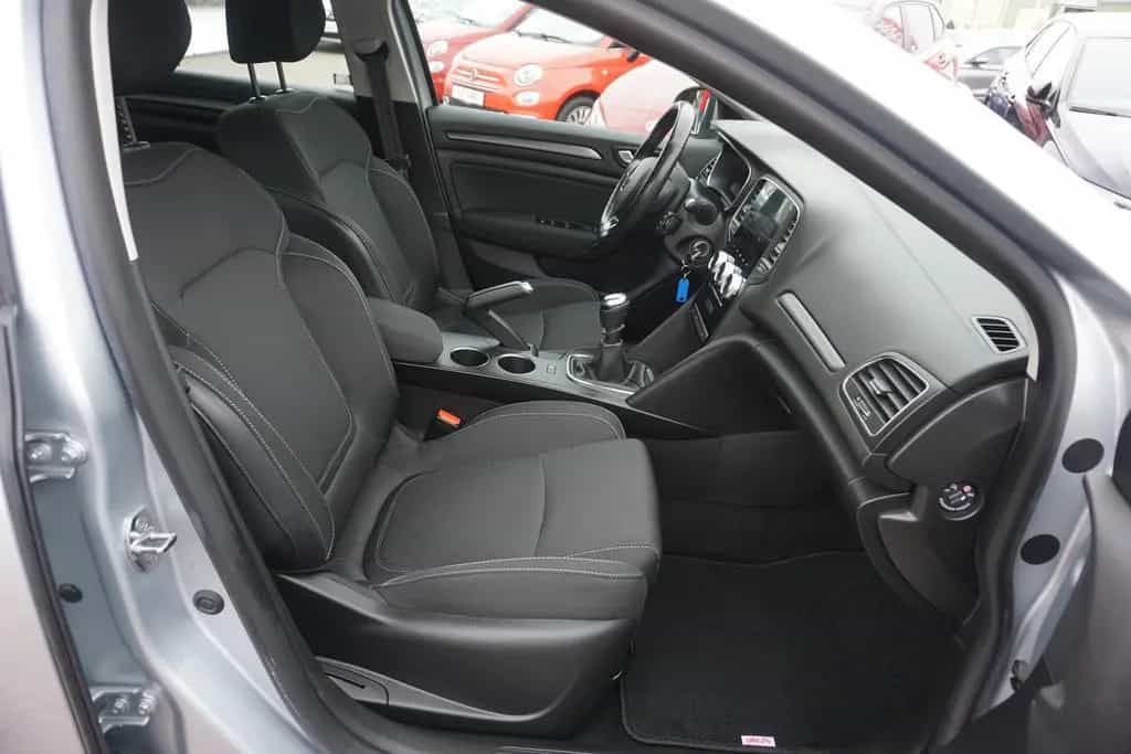 Renault Megane Grandtour 1.3 TCE Zen LED Android Apple 12/2020-photo-26
