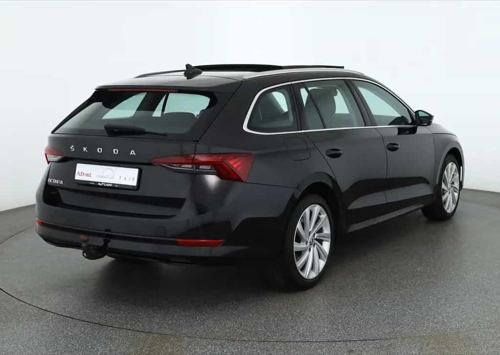 Skoda Octavia Combi 1.5 TSI LED Navi Panorama AHK DAB 06/2022-photo-4