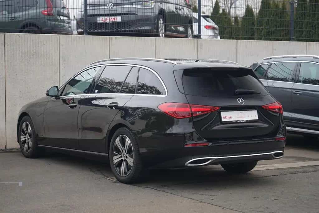 Mercedes-Benz C-Class T-Modell LED Navi Sitzheizung Totwinkel AHK 04/2022-photo-1