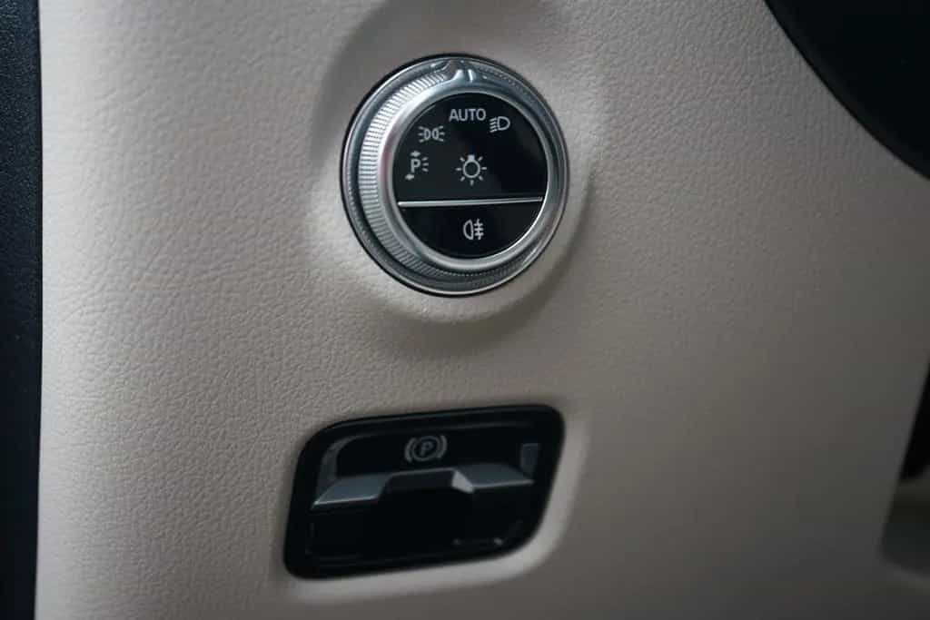 Mercedes-Benz C-Class T-Modell LED Navi Sitzheizung Totwinkel AHK 04/2022-photo-17