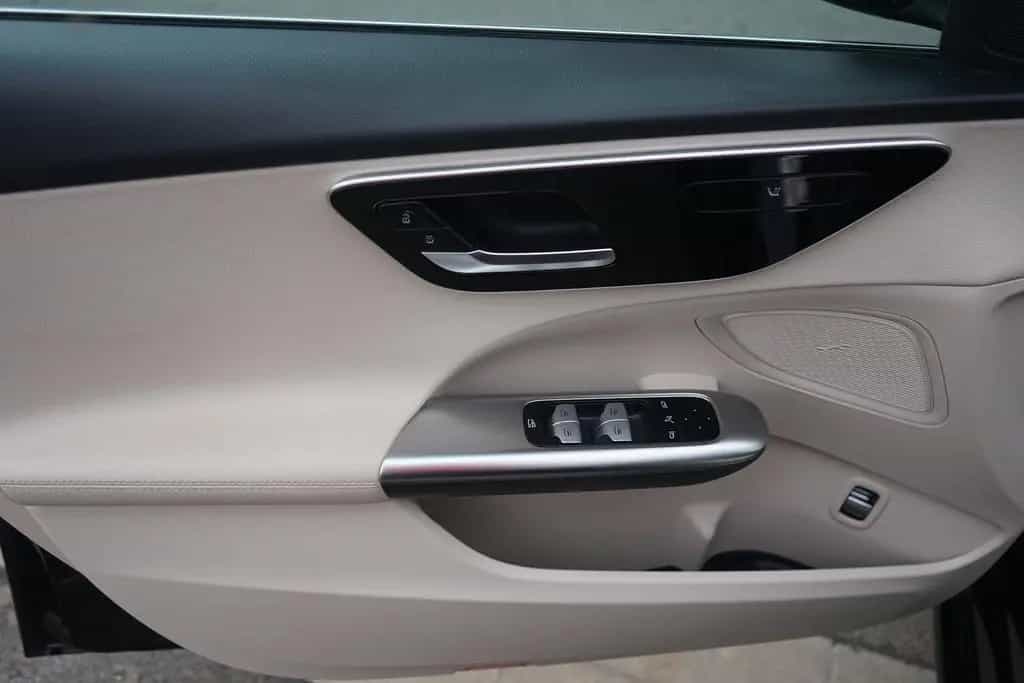 Mercedes-Benz C-Class T-Modell LED Navi Sitzheizung Totwinkel AHK 04/2022-photo-18