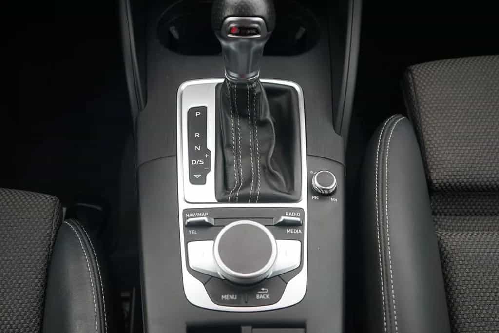 Audi A3 Sportback 35 TFSI S-Line LED Navi AHK PDC USB 01/2019-photo-11