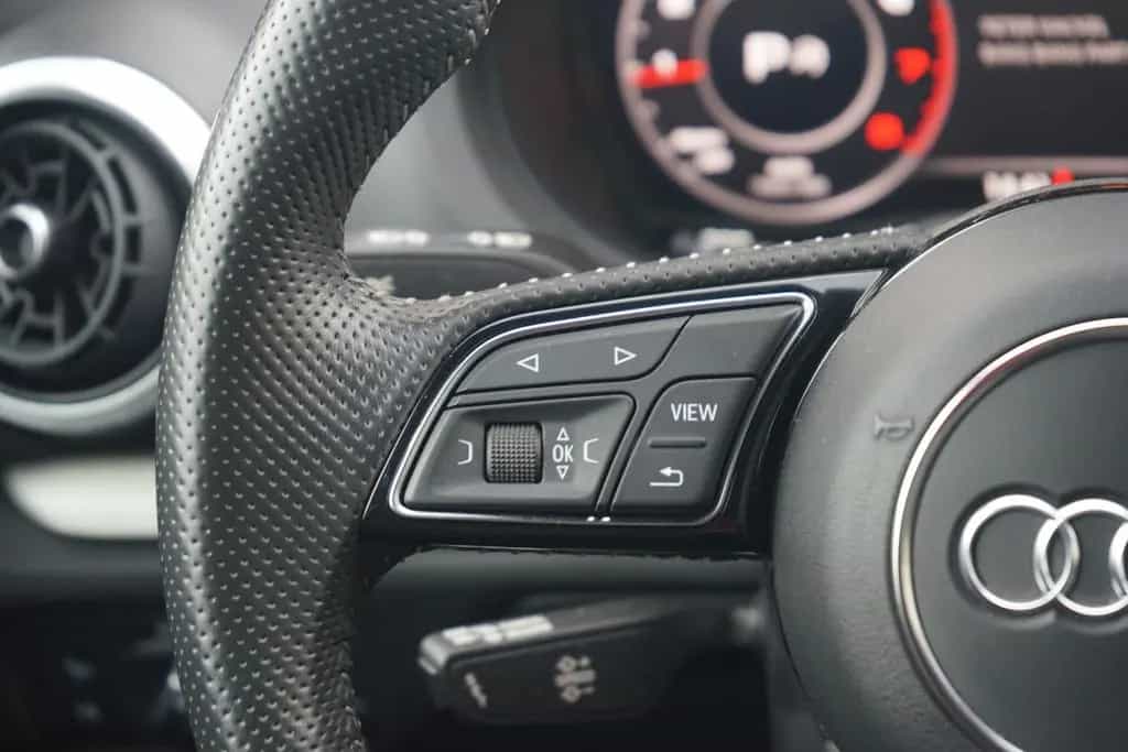 Audi A3 Sportback 35 TFSI S-Line LED Navi AHK PDC USB 01/2019-photo-13