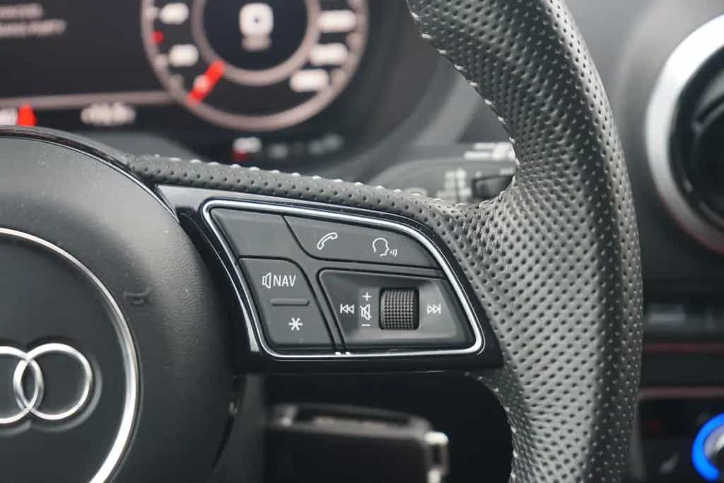 Audi A3 Sportback 35 TFSI S-Line LED Navi AHK PDC USB 01/2019-photo-14