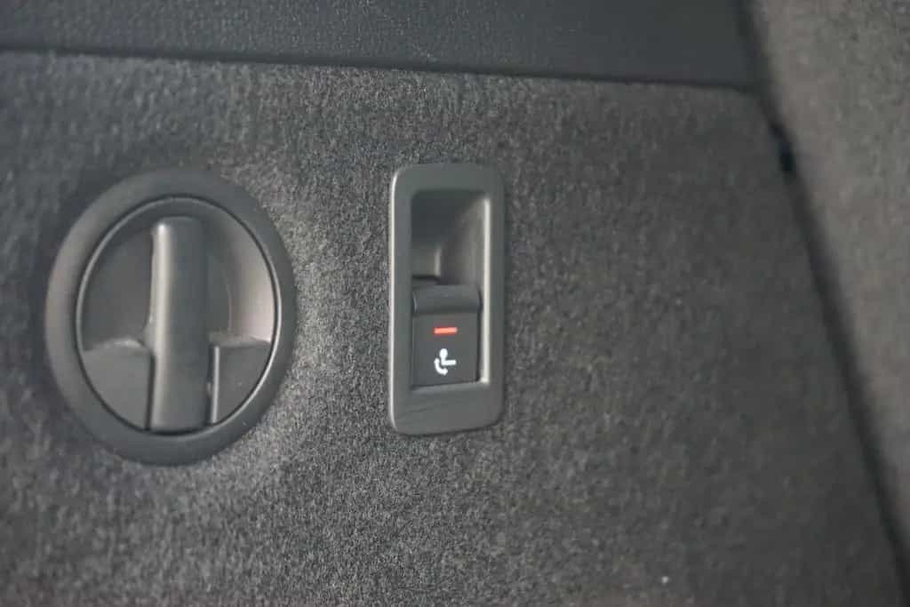Audi A3 Sportback 35 TFSI S-Line LED Navi AHK PDC USB 01/2019-photo-25