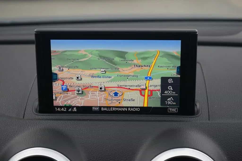 Audi A3 Sportback 35 TFSI S-Line LED Navi AHK PDC USB 01/2019-photo-9
