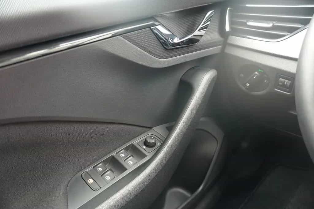 Skoda Kamiq 1.0 Ambition LED ACC Kamera Android Apple 08/2021-photo-19