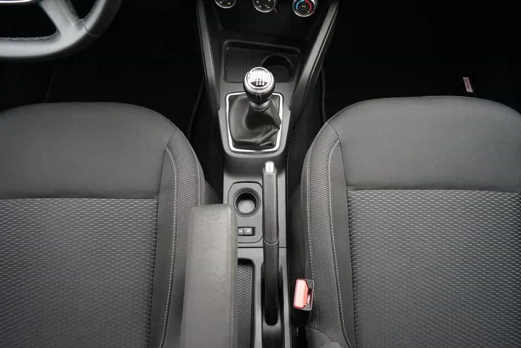 Dacia Duster II 1.3 TCe 130 Comfort DAB Navi Kamera Si 06/2019-photo-17