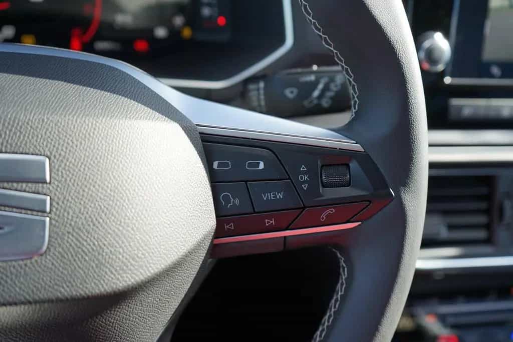 Seat Tarraco 1.5 Xcellence 7-Sitzer LED FullLink ACC 02/2021-photo-26