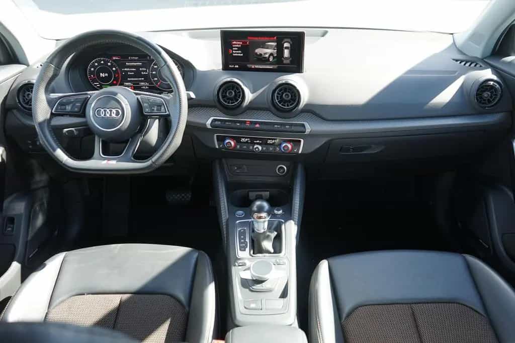 Audi Q2 1.4 TFSI S-Line S-Tronic LED Navi Sitzheizung 06/2017-photo-14